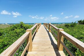 Golden Sands Carolina Beach Oceanfront, Tapestry by Hilton