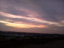 Stunning 3-bed Caravan in Camber Kitesurf Family