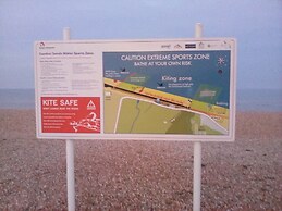 Stunning 3-bed Caravan in Camber Kitesurf Family