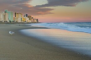 Hyatt Place Virginia Beach / Oceanfront