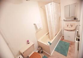 Entired Apartment Near Manchester City Centre, M15