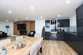 Wood Street Apartments