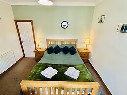 The Oaks Cottage