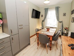 The Oaks Cottage