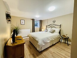 The Oaks Cottage