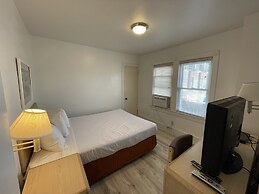 Rio Motel and Suites