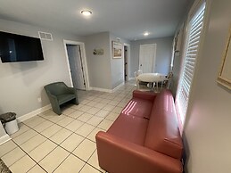 Rio Motel and Suites