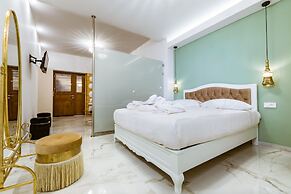 Konmari boutique suites