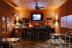 Circle of Destination Motel