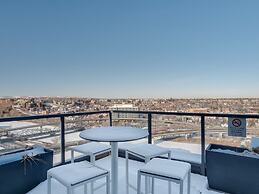 Sweeping Views Luxury 2BR Suite