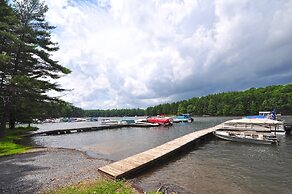 Bear Mountain Lodge