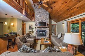 Bears Lair by Taylor Made Deep Creek