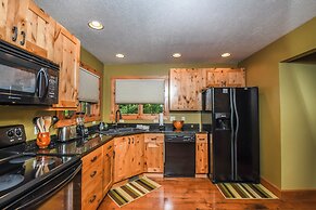 Bears Lair by Taylor Made Deep Creek