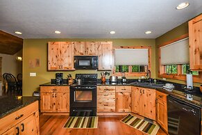 Bears Lair by Taylor Made Deep Creek