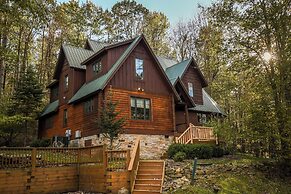 Bears Lair by Taylor Made Deep Creek