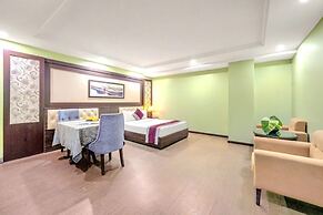 Me Q Beach Hotel & Apartment