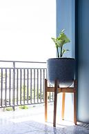 Is Am Are Stay Boutique