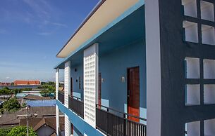 Is Am Are Stay Boutique