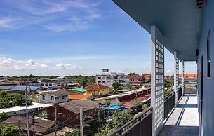 Is Am Are Stay Boutique