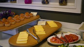 Aitch Boutique Hotel - an LIH Hotel