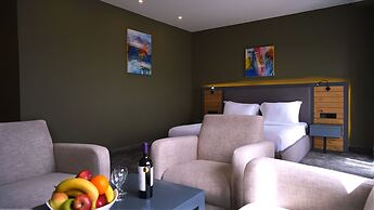 Aitch Boutique Hotel - an LIH Hotel