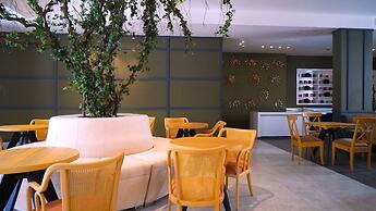 Aitch Boutique Hotel - an LIH Hotel