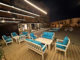 Aitch Boutique Hotel - an LIH Hotel