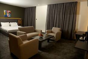 Aitch Boutique Hotel - an LIH Hotel