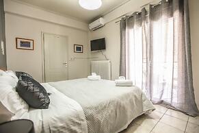 Grand Meteora Central Luxury Apartment