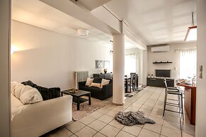 Grand Meteora Central Luxury Apartment