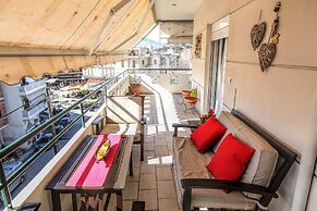 Grand Meteora Central Luxury Apartment