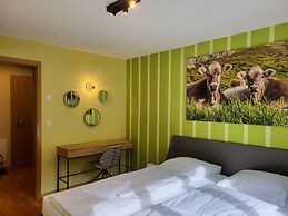 Chalet Apartments Iseltwald