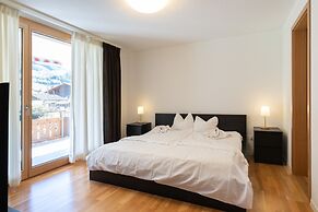Chalet Apartments Iseltwald