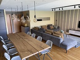 Chalet Apartments Iseltwald