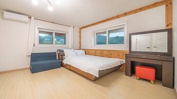 Gapyeong Ddel Poolvilla