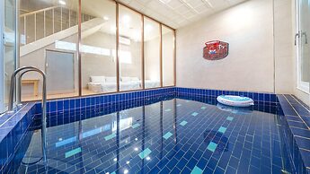 Gapyeong Ddel Poolvilla