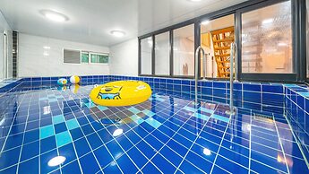 Gapyeong Ddel Poolvilla