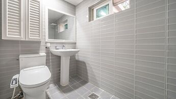 Gapyeong Ddel Poolvilla