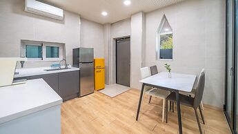 Gapyeong Ddel Poolvilla