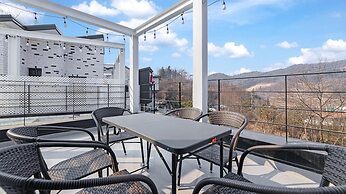 Gapyeong Ddel Poolvilla