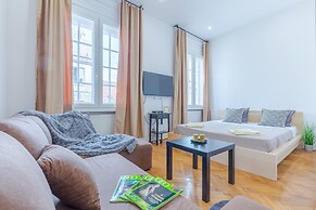 Real Apartments Zoltan II