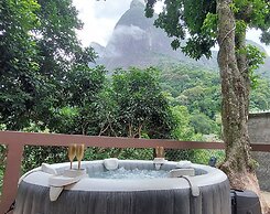 Pedra Bonita Flats