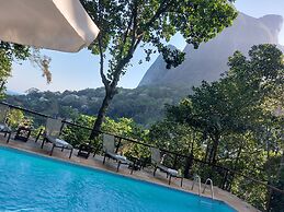 Pedra Bonita Flats