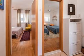 Apartment Fabula - W.balcony, 4 min Walk to Beach