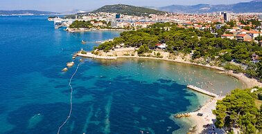 Apartment Fabula - W.balcony, 4 min Walk to Beach