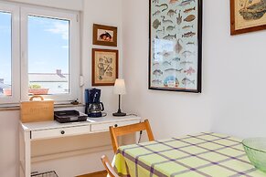 Apartment Fabula - W.balcony, 4 min Walk to Beach