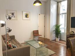 LV Premier Baixa CR2 Lift AC Center Balcony