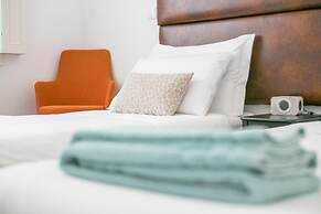 LV Premier Chiado CH8 Comfortable AC Elevator