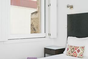 LV Premier Chiado CH3 Views Central AC Lift