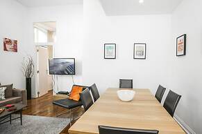 LV Premier Chiado CH3 Views Central AC Lift